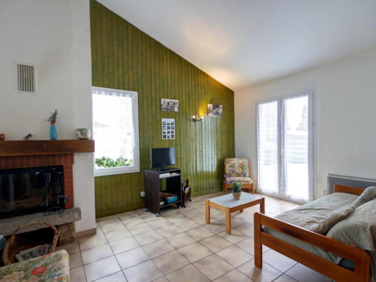Gite Avec Cheminee, Terrasse Et Wifi - Animaux Acceptes - Fr-1-496-163 Usson-en-Forez 외부 사진